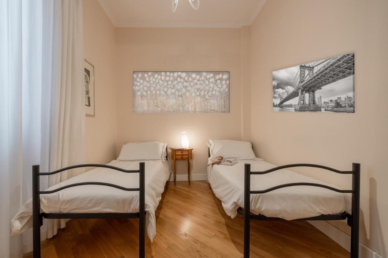 Dimora Coronari Apartment Rome Exterior photo